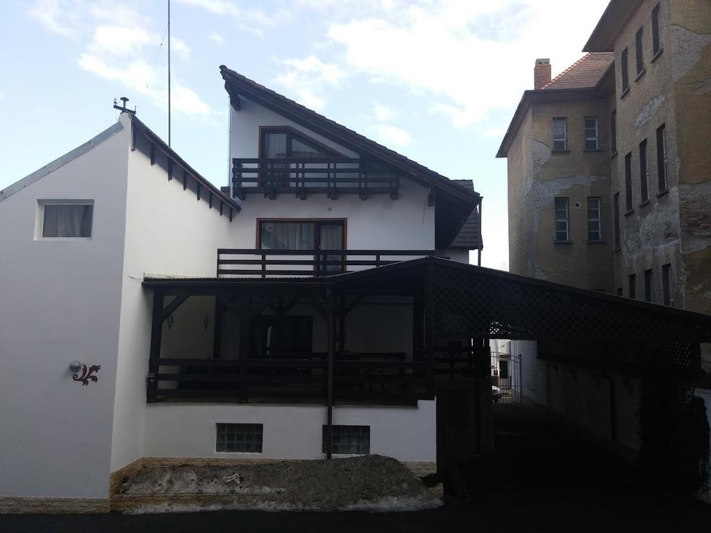 Pensiunea Casa Tepes Brașov Exterior foto