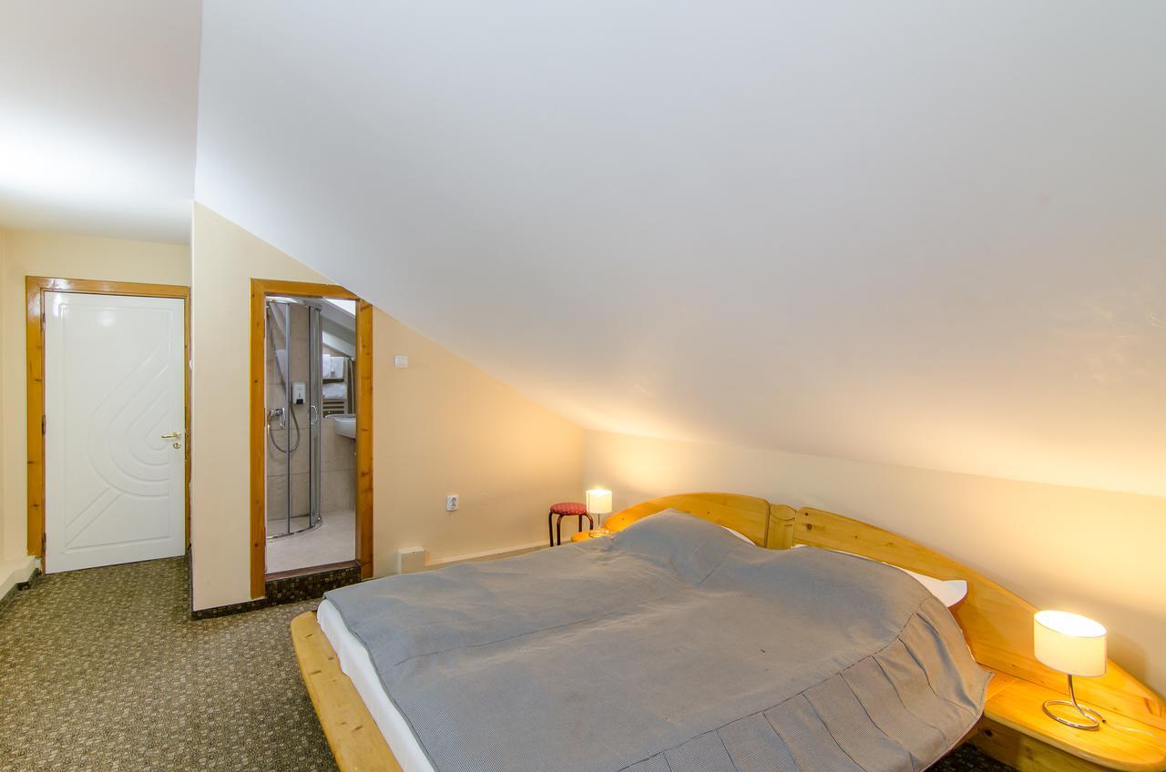 Pensiunea Casa Tepes Brașov Exterior foto