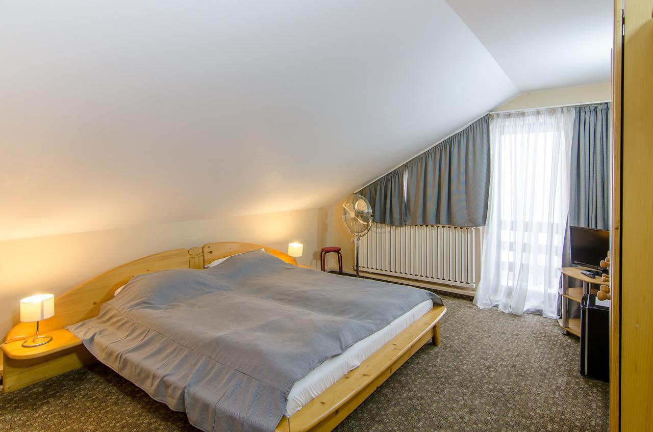 Pensiunea Casa Tepes Brașov Exterior foto
